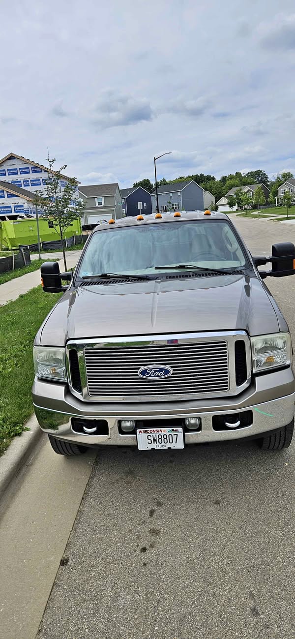 2007 Ford F250 Super Duty Super Cab - Lariat Pickup 4D 8 ft