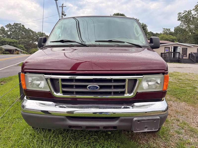 2006 Ford E350 Super Duty Cargo - Van 3D