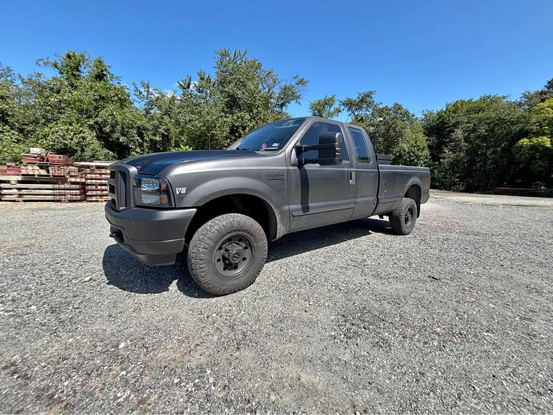 1999 Ford F250 Super Duty Super Cab - XLT Pickup 4D 8 ft