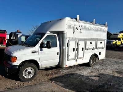 2007 Ford E350 Super Duty Cutaway