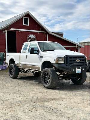 1999 Ford F250 Super Duty Crew Cab - XLT Pickup 4D 6 3\/4 ft