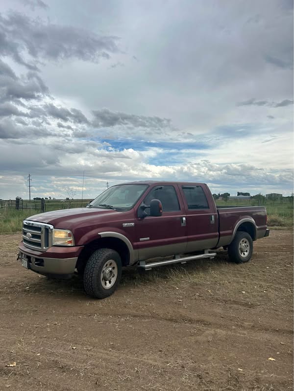 2006 Ford F250 Super Duty Crew Cab - FX4 Pickup 4D 6 3\/4 ft