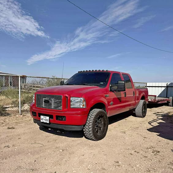 2004 Ford F250 Super Duty Crew Cab - Lariat Pickup 4D 6 3\/4 ft