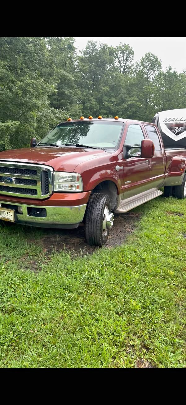 2007 Ford F350 Super Duty Crew Cab - King Ranch Pickup 4D 8 ft