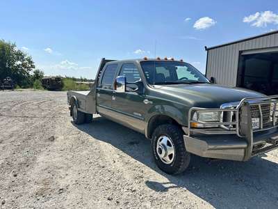 2004 Ford F250 Super Duty Super Cab - Lariat Pickup 4D 8 ft