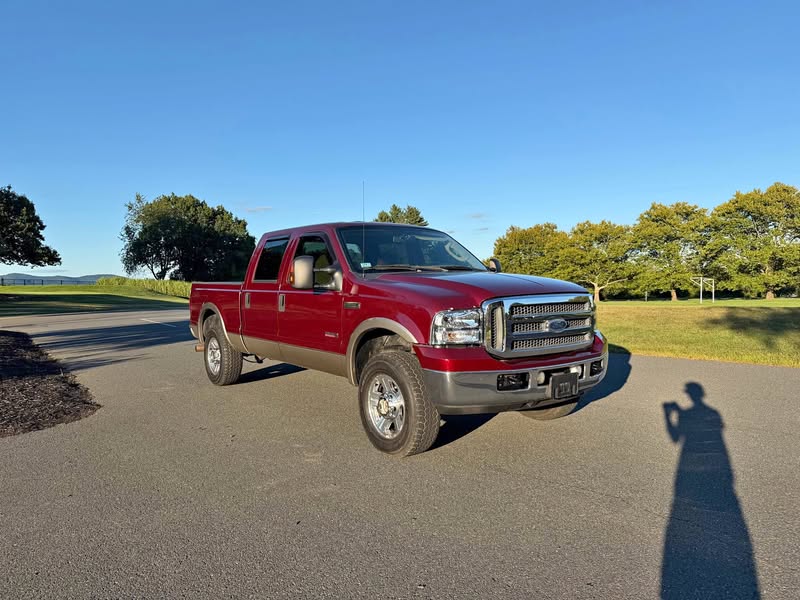 2005 Ford F250 Super Duty Crew Cab - Lariat Pickup 4D 6 3\/4 ft