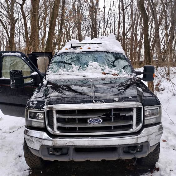 1999 Ford F350 Super Duty Super Cab - Fiberglass contractor cap