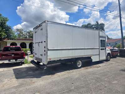2007 Ford E350 Super Duty Cargo
