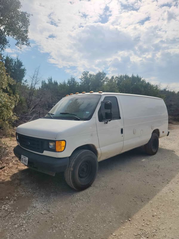 2007 Ford E350 Super Duty Cargo - Commercial Extended Van 3D