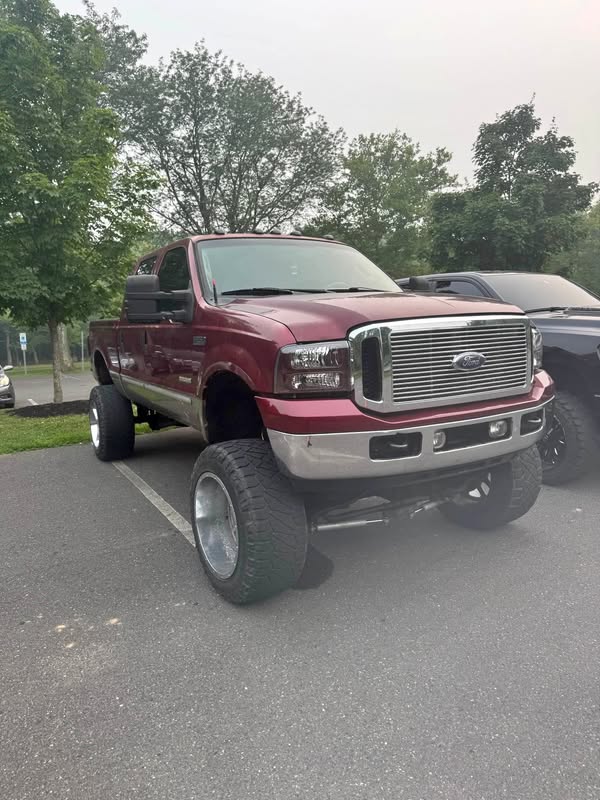 2004 Ford F250 Super Duty Crew Cab - Lariat Pickup 4D 6 3\/4 ft