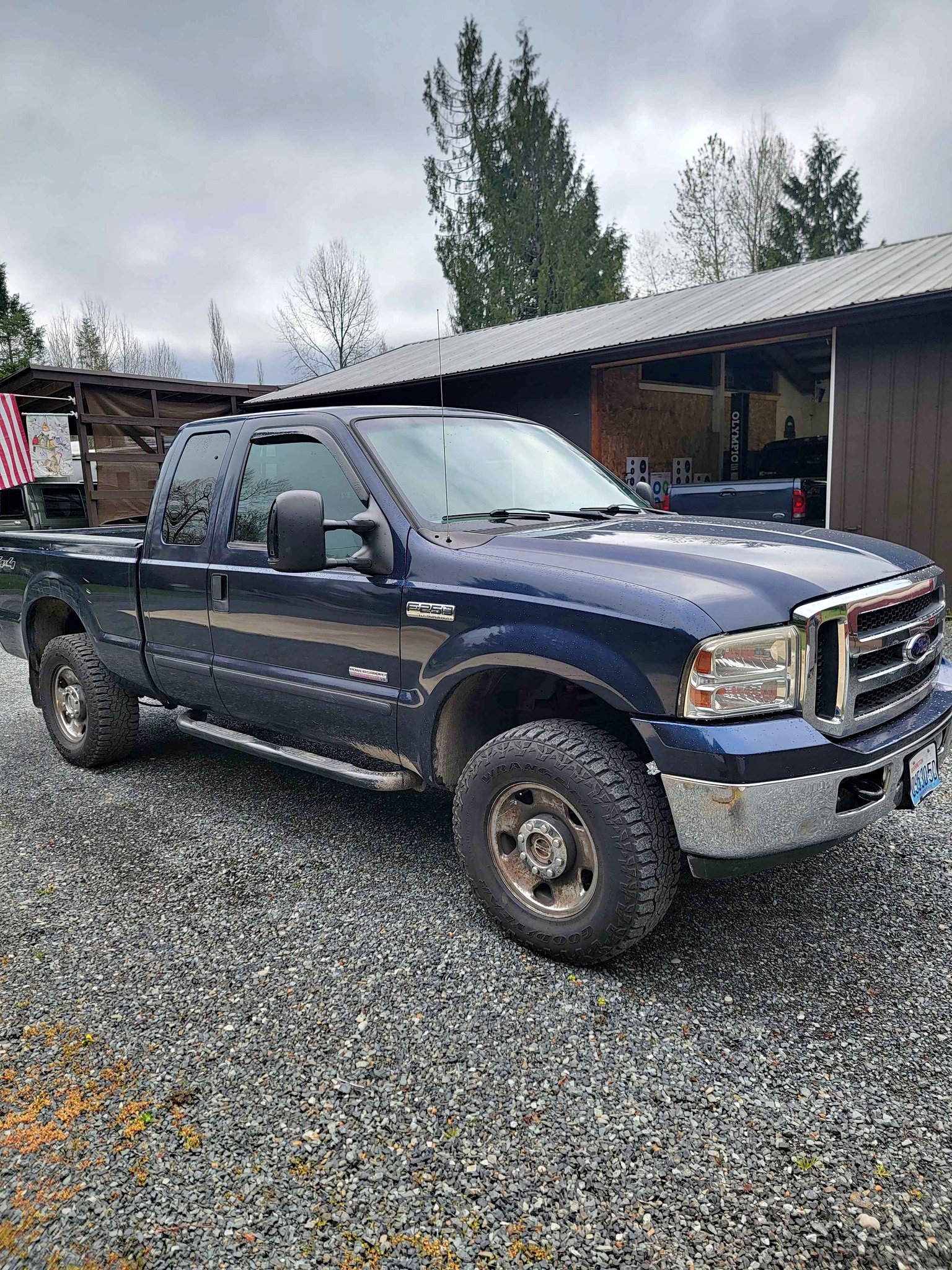 2006 Ford F350 Super Duty Crew Cab - XLT Pickup 4D 6 3\/4 ft