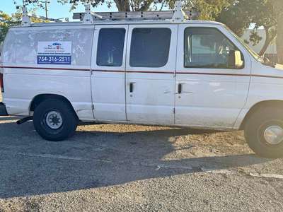 2006 Ford Econoline E350 Super Duty Cargo - Van