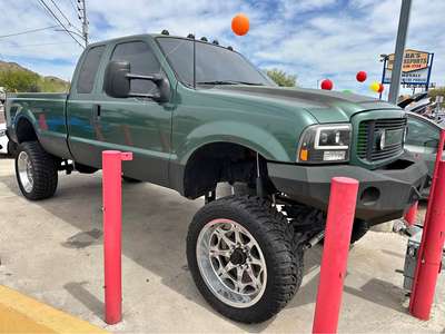 1999 Ford F350 Super Duty Crew Cab - XL Pickup 4D 8 ft