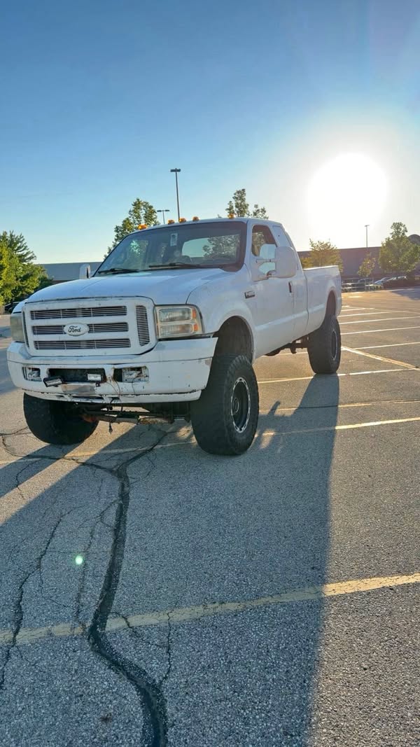 1999 Ford F250 Super Duty Crew Cab - XLT