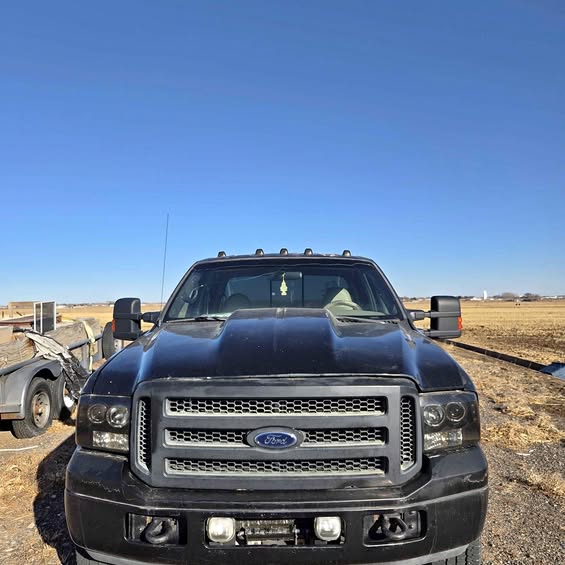 2001 Ford F350 Super Duty Crew Cab - Lariat Pickup 4D 8 ft