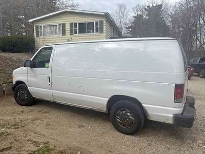 2002 Ford E150 Super Duty Cargo