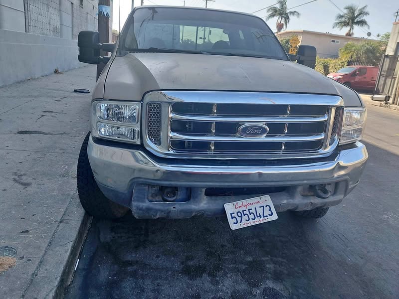 1999 Ford F250 Super Duty Crew Cab - Long Bed