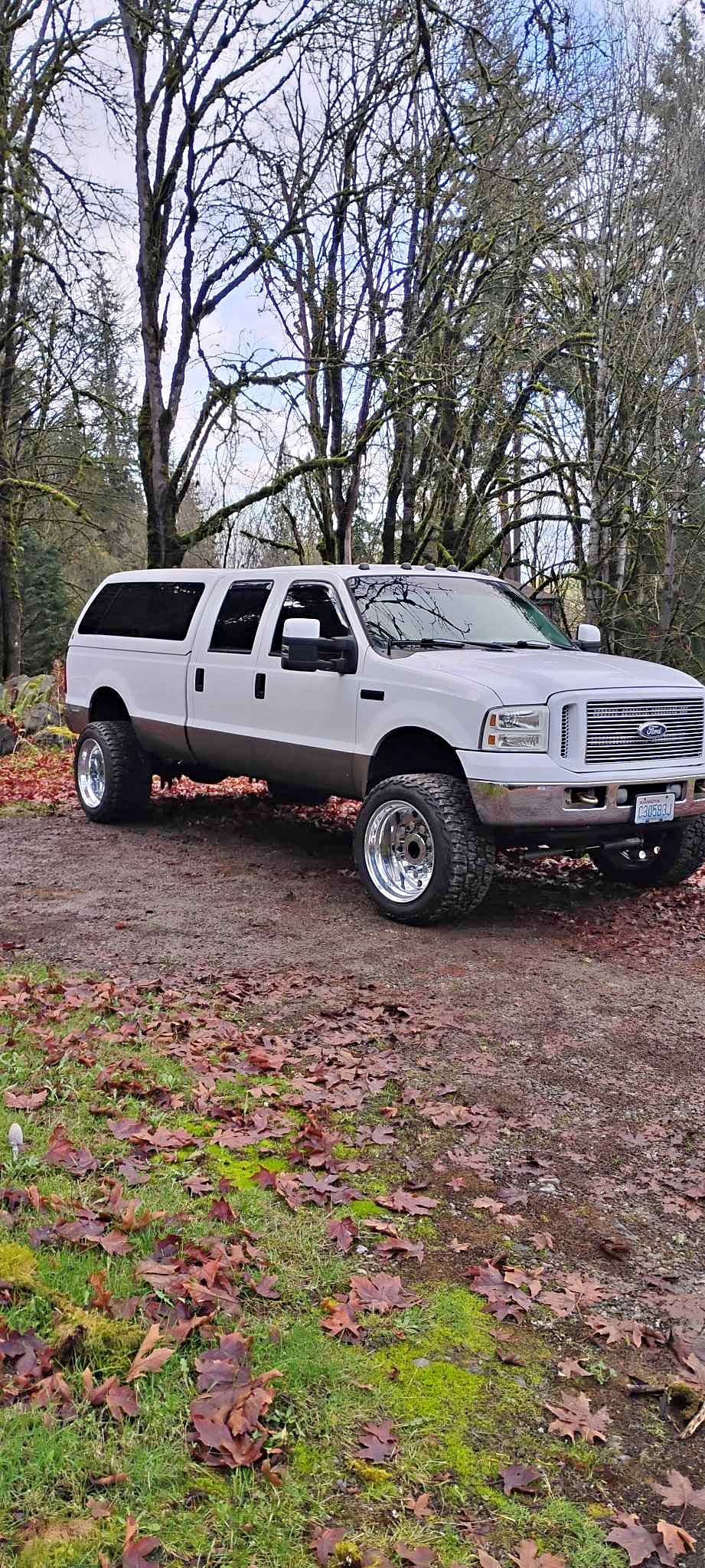 2003 Ford F350 Super Duty Crew Cab - Lariat Pickup 4D 8 ft
