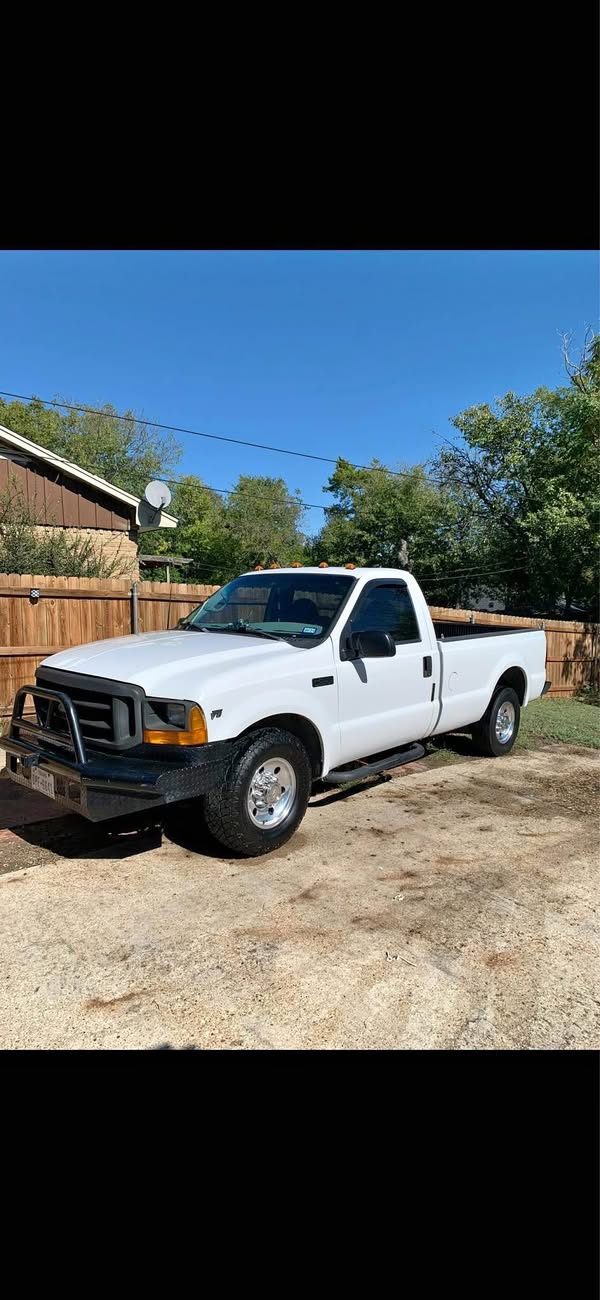 2000 Ford F250 Super Duty Regular Cab - Long Bed