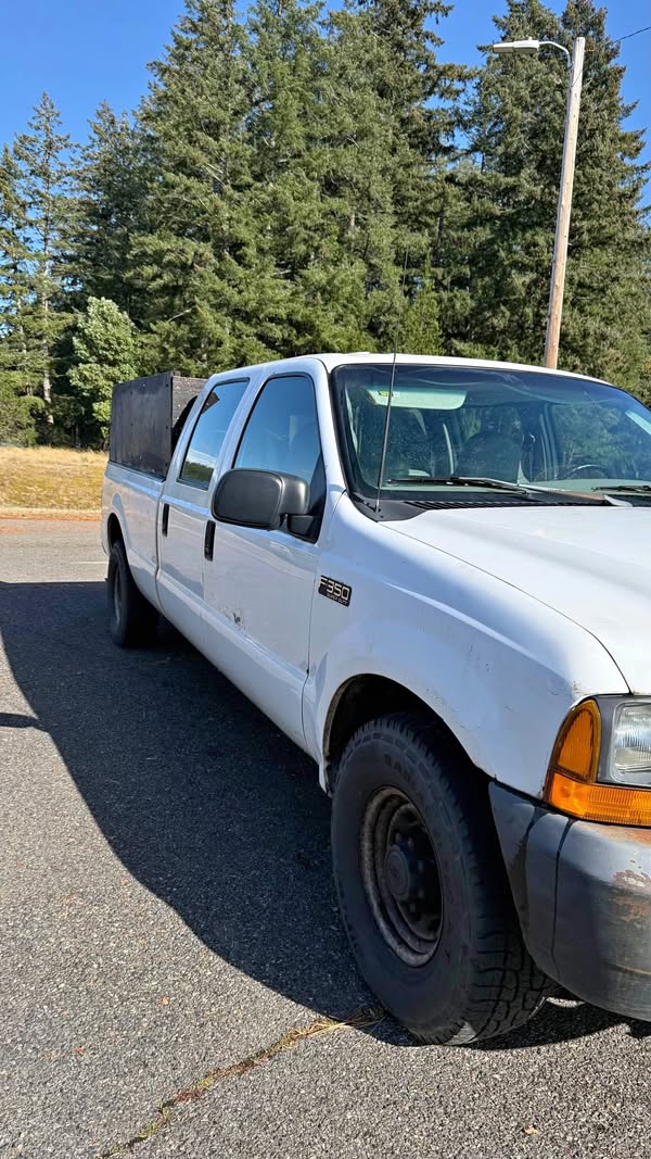 1999 Ford E350 Super Duty Cargo