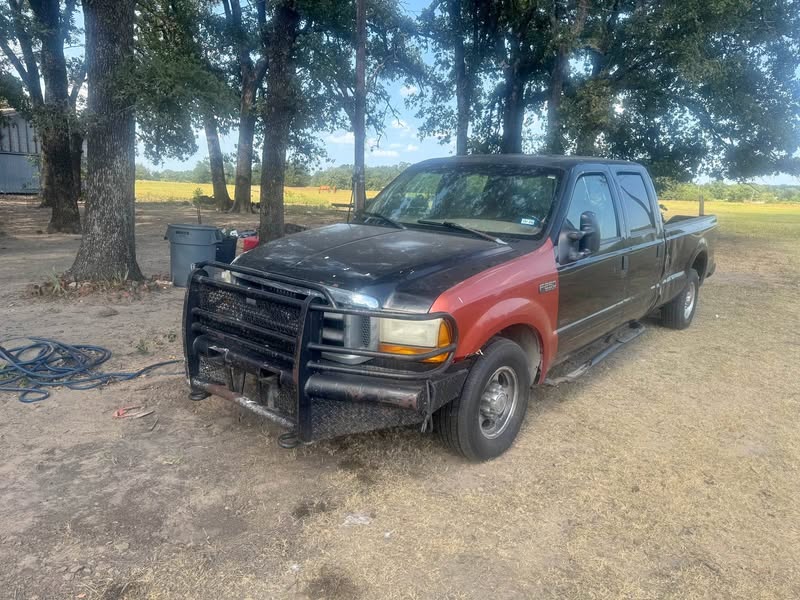 1999 Ford F350 Super Duty Crew Cab - Long Bed