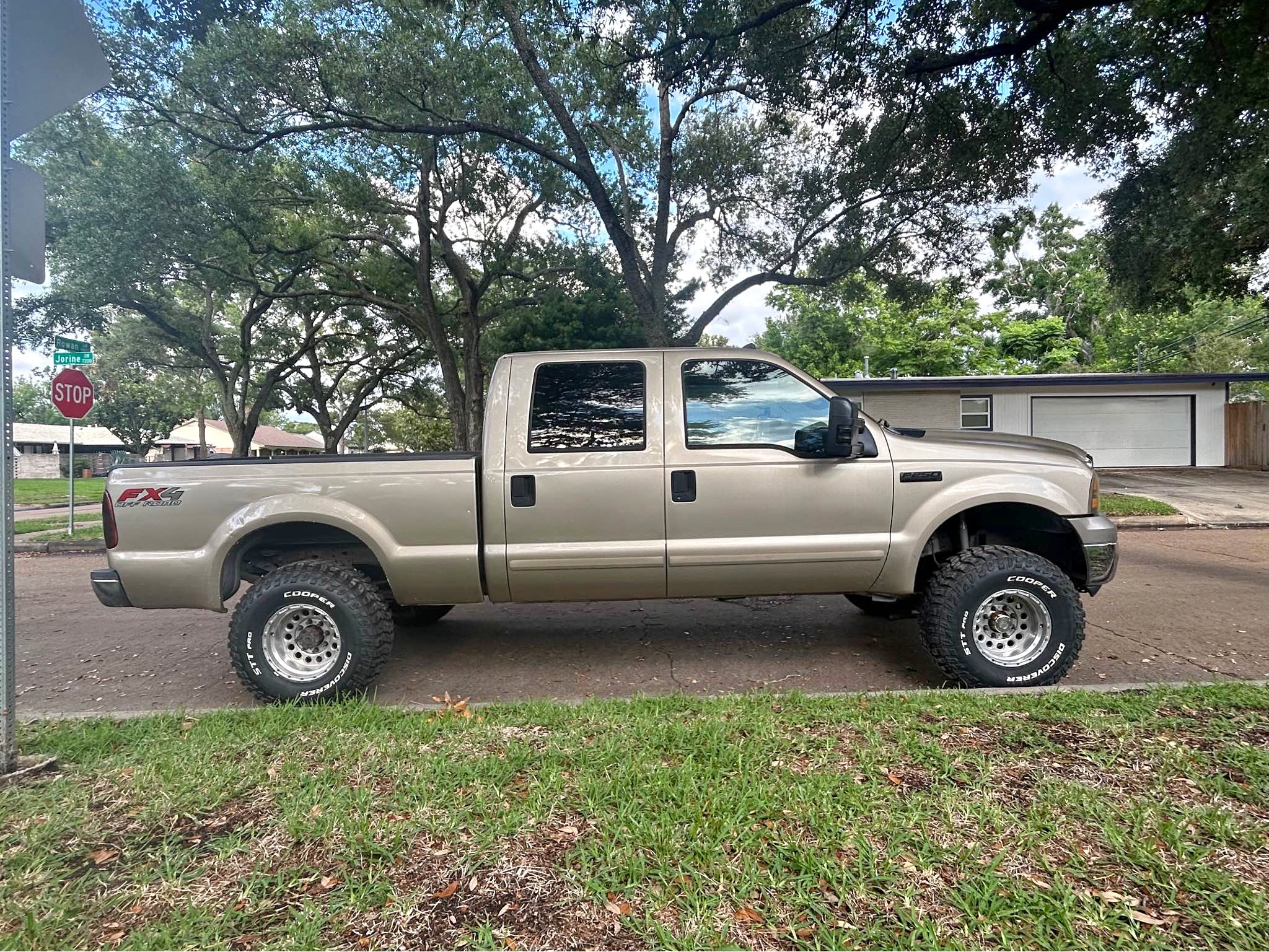 2006 Ford F250 Super Duty Crew Cab - King Ranch Pickup 4D 6 3\/4 ft