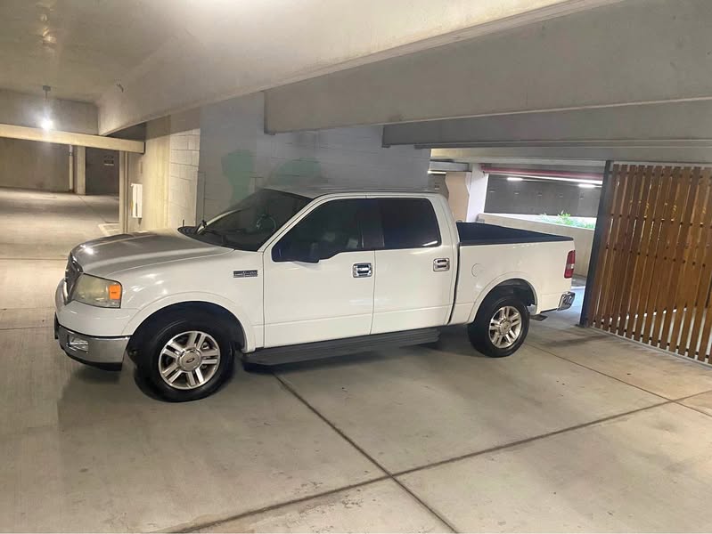2005 Ford E150 Super Duty Passenger