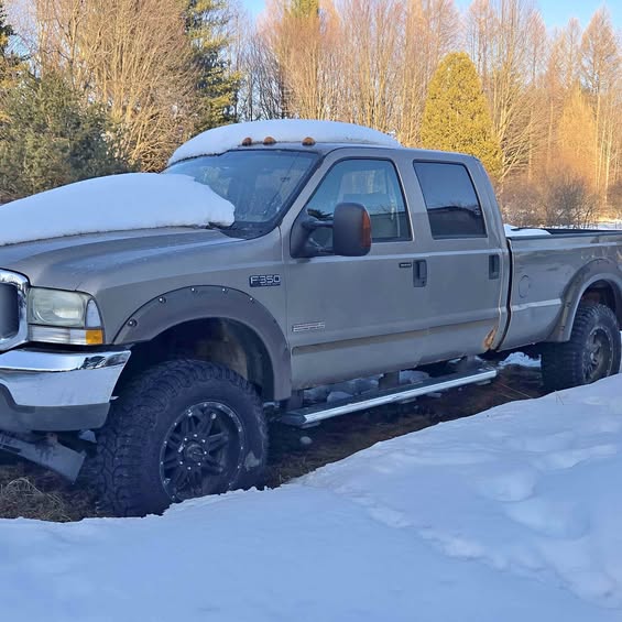 2004 Ford E350 Super Duty Passenger