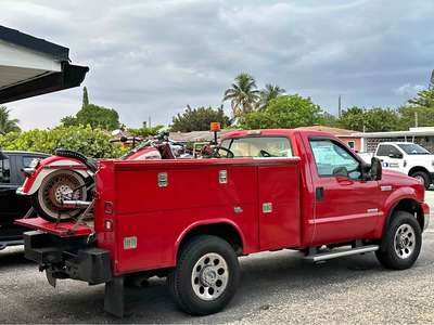 2007 Ford F350 Super Duty Regular Cab - XLT Pickup 2D 8 ft