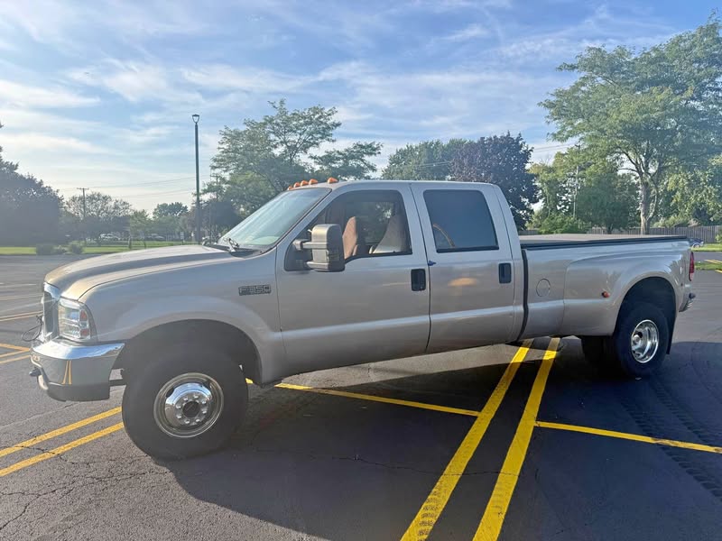 1999 Ford F350 Super Duty Crew Cab - XLT Pickup 4D 8 ft