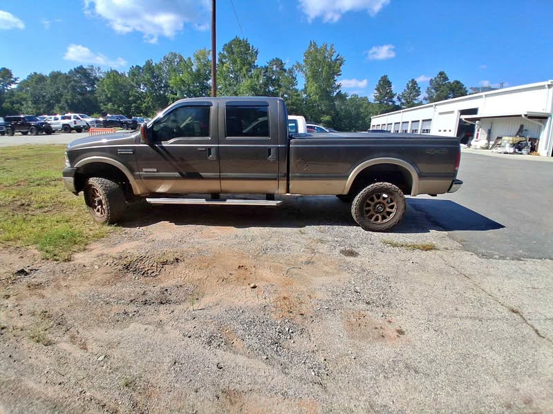 2007 Ford F350 Super Duty Crew Cab - Lariat Pickup 4D 8 ft
