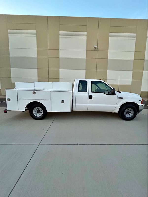 1999 Ford F350 Super Duty Super Cab - XL Pickup 4D 8 ft