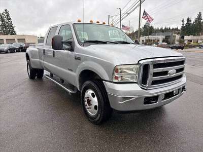 2007 Ford F350 Super Duty Crew Cab - Lariat Pickup 4D 8 ft