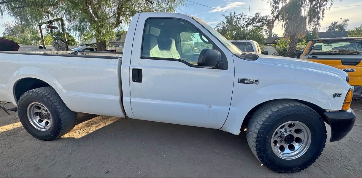 1999 Ford E250 Super Duty Cargo