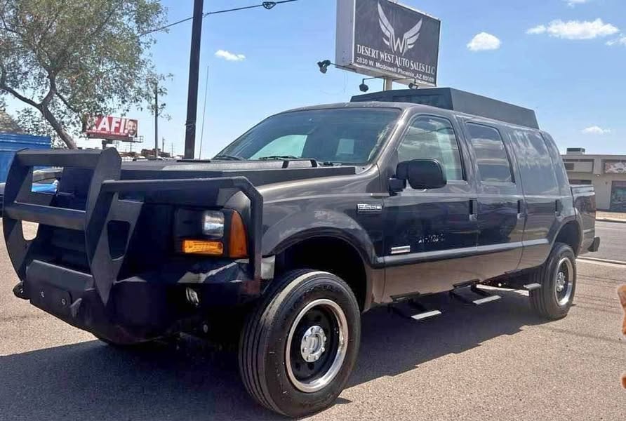 2007 Ford F350 Super Duty Crew Cab - Lariat Pickup 4D 8 ft