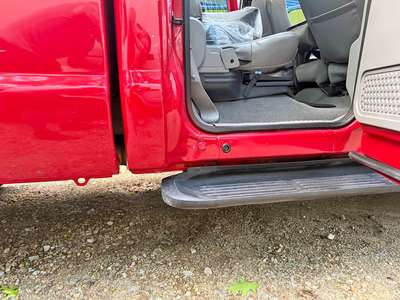 2006 Ford F350 Super Duty Crew Cab - XLT Pickup 4D 8 ft