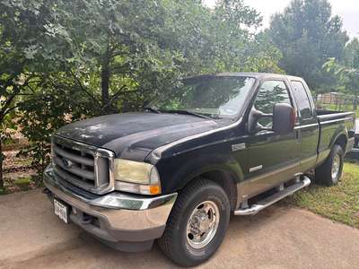 2003 Ford F250 Super Duty Super Cab - Lariat Pickup 4D 8 ft