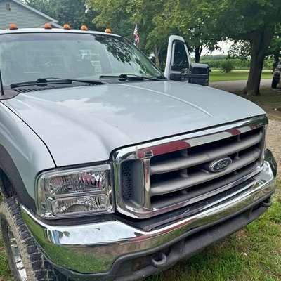 1999 Ford F250 Super Duty Crew Cab - Lariat Pickup 4D 8 ft