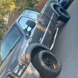 2007 Ford F250 Super Duty Crew Cab - Lariat Pickup 4D 8 ft
