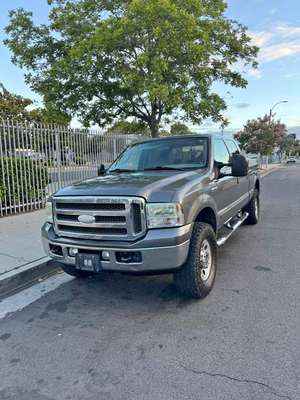 2005 Ford F250 Super Duty Crew Cab - XLT Pickup 4D 6 3\/4 ft