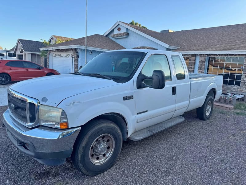 2001 Ford F250 Super Duty Crew Cab - FX4 Pickup 4D 8 ft