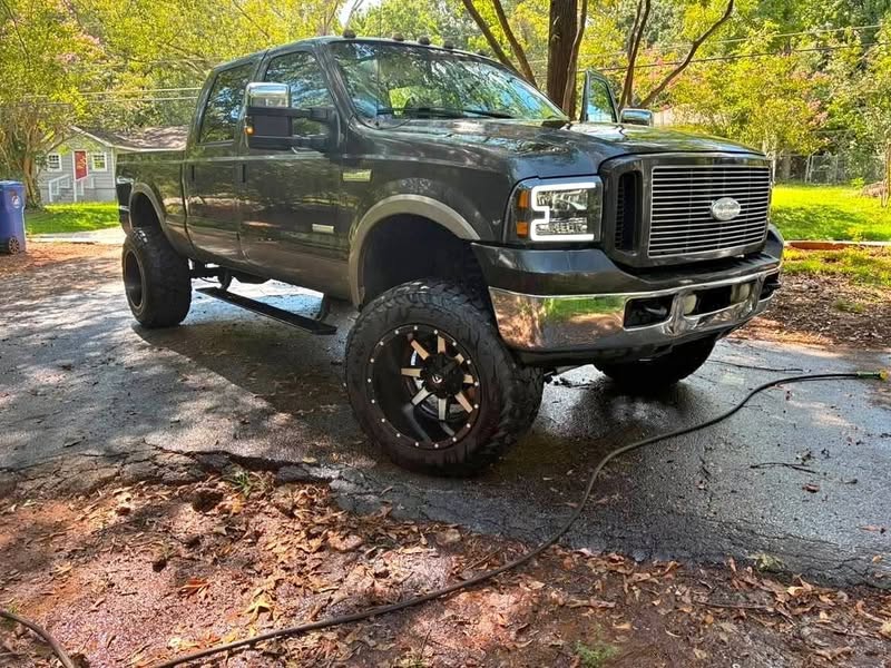 2006 Ford F250 Super Duty Crew Cab - Lariat Pickup 4D 6 3\/4 ft