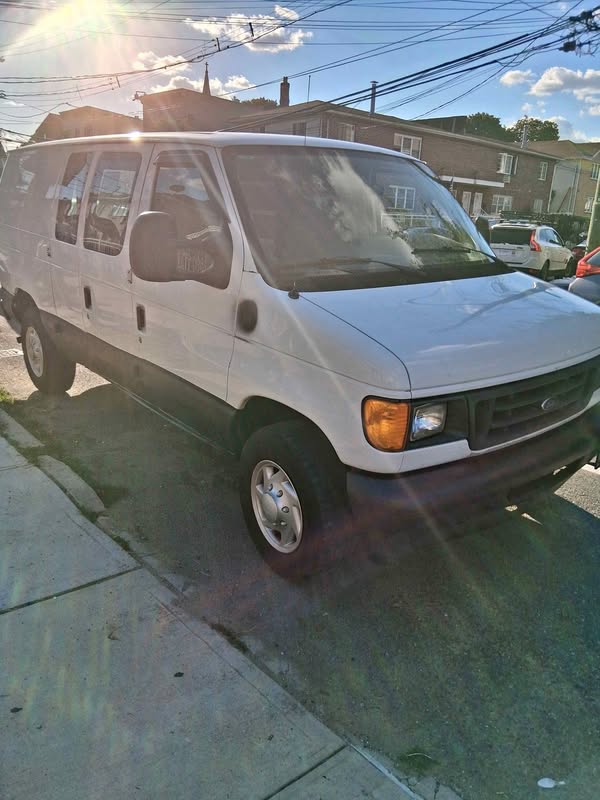 2007 Ford E250 Super Duty Cargo - Van 3D
