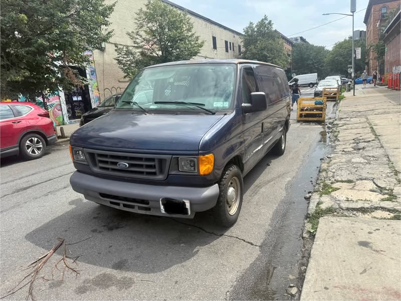 2006 Ford E150 Super Duty Cargo