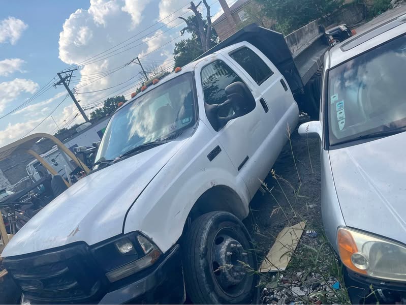 2002 Ford F450 Super Duty Crew Cab & Chassis