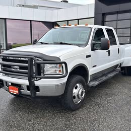 2006 Ford F-350 Super Duty Lariat 4dr Crew Cab 4WD LB DRW