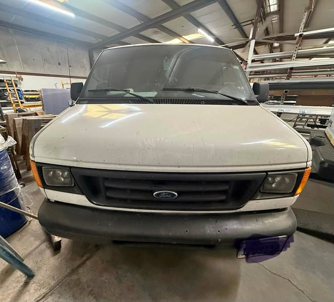 2006 Ford E250 Super Duty Cargo - Van 3D