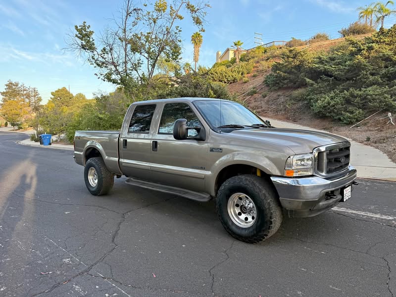 2002 Ford F250 Super Duty Crew Cab - XLT Pickup 4D 6 3\/4 ft