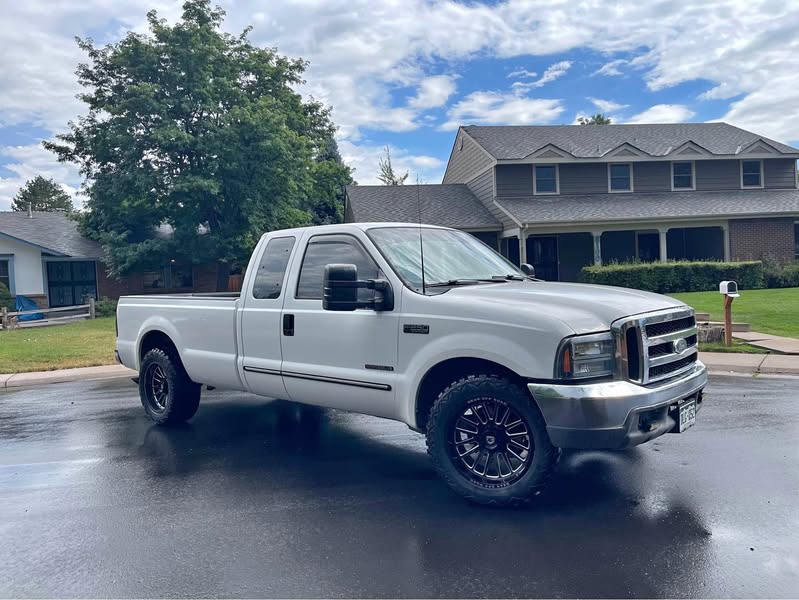 1999 Ford F250 Super Duty Super Cab - XLT Pickup 4D 8 ft