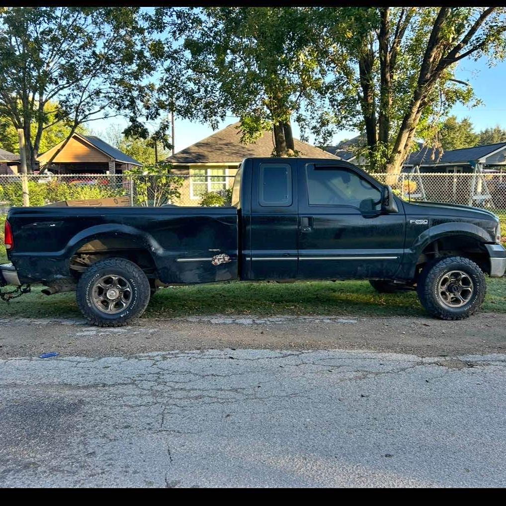 1999 Ford F250 Super Duty Crew Cab - Long Bed